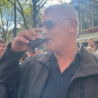 Just be(e) 🐝 awake 🦅