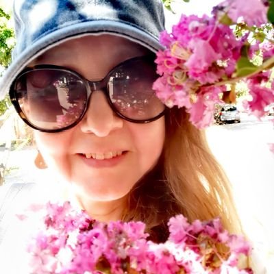 🦋Normi🎶🎵🎶💛🐈💛