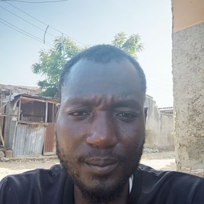 Zaharaddeen Isah π²