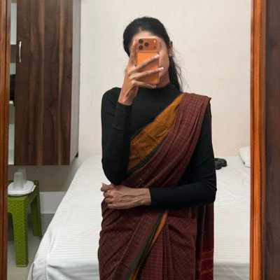 j.a.h.n.a.v.i._.i.y.e.r