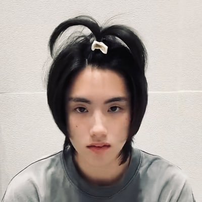 คุณมิ้นจีมี๊ภูธัชชัย