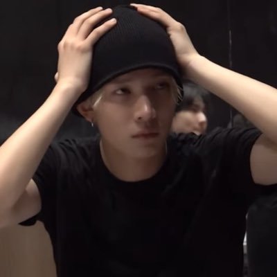 nana ୨ৎ ENHYPEN IS 7