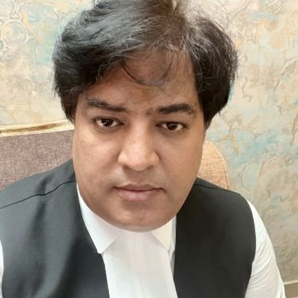 Adv Vivek kumar Pandey