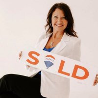 Kelly Latham - RE/MAX Country Living