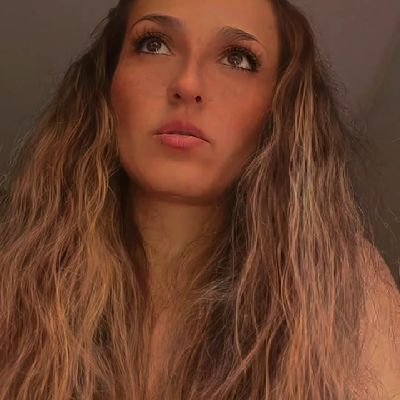 ᴀʏᴇʟᴇɴ ᴏʟıᴠᴇʀᴏ