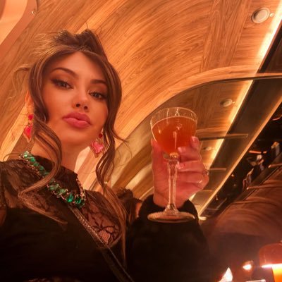 AMC🖤🌹GME Cheerleader💰