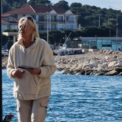 Farongg.✨ Hello sunshine☀️☀️👊🏾🚜