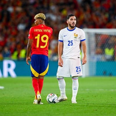 jeune corporatiste invariant aux permutations 🇨🇳