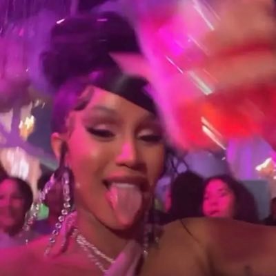 𝕷𝖎𝖑𝖎 ⛈️💕(🇺🇳)