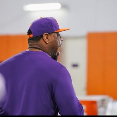 Coach Da'Quan Bowers