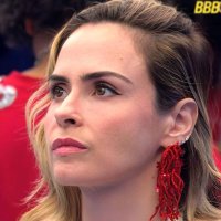 CAMILA 🥂🧙🏻‍♀️