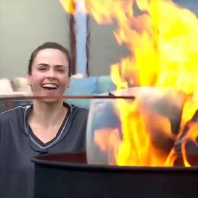 kelly Renault 🧙💃🍾🥂