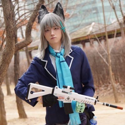 이시로코 李シロコ Lee Shiroko ∞🏳️‍🌈🇰🇷🇮🇷