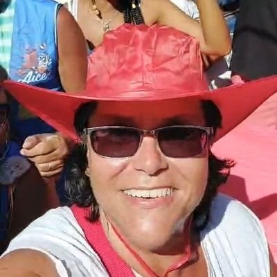 Luiza Navarro🧙🐶🐱