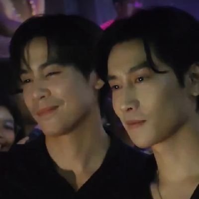 ✧𝗣𝗮𝘂...𝓘𝓷 𝓽𝓱𝓮 𝓓𝓲𝓪𝓶𝓸𝓷𝓭'𝓼 𝓢𝓴𝔂💎✧