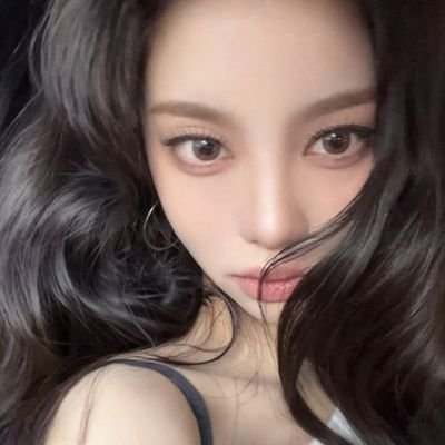 PERLA ִֶ.☘︎ is H//PY