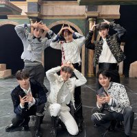 Monika 👑 || REVERXE ☽̶☾