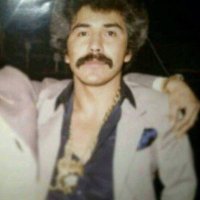 Olvida ya la tarde que te❤️ Tirados en la arena..