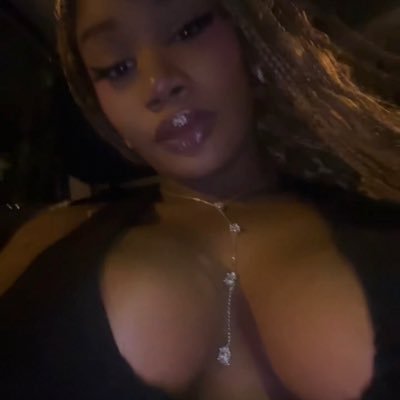 Pomni just big as fuck