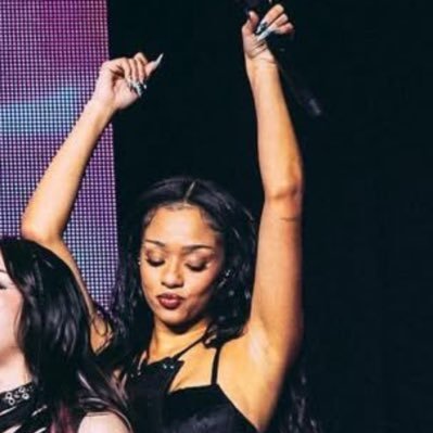 Manon’s least favorite Stan Account 🖤🧸