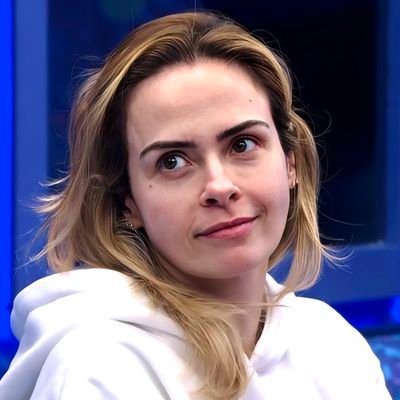 Annaᶠᶠᶜ 🇭🇺🇧🇷 | 🥂🧙🏻‍♀️