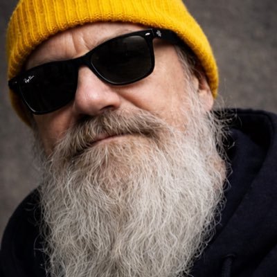 C van Carl - كارل