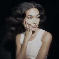 extraordinary girl 🍒 ໑̣