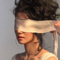 𝖡𝗂𝖾 𝗂𝗌 𝗍𝗈𝗈 𝗋𝗎𝖽𝖾 🍀