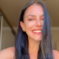 a moça da foto não sou eu