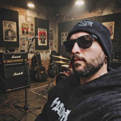 🍁• 🜏 D A N I 🜏 •🍁