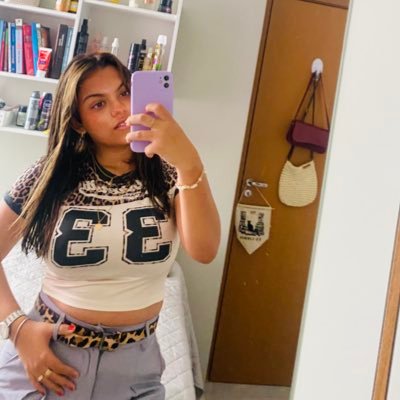 ⋆. 𐙚 ̊. ✮ (a+ melancólica)