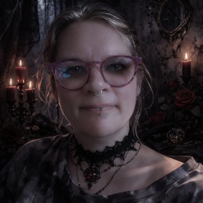 Heidi Stubenvoll | Dark Creative