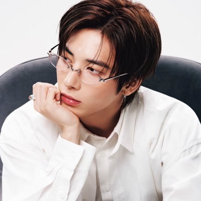 zin is looking for #studytwt moots