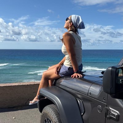 Yayita Paloma Uribe de Oviedo🕊️💋