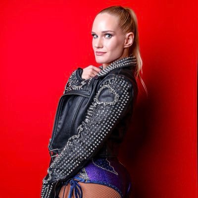 Shazza McKenzie / シャザ マッケンジー