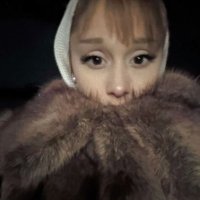 x - Sam 🐅 is seeing ari