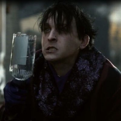 layla ☥｡𖦹°‧🚬