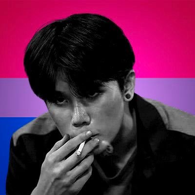 Keyis. 👵 🥑🌊 long au trilingual fam on pinned!