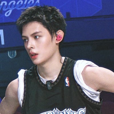 newjeans and cortis #1 defender