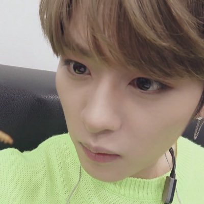 2minbin(elly)momo 2minkissed oh em geeeeeeeeeeeeee