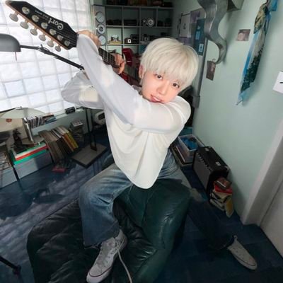 Jeminie | open jasa lelang merch kpop