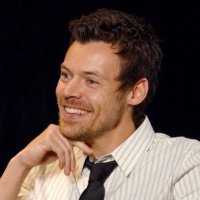 𝒃𝒆𝒍𝒍𝒆 ᢉ𐭩 𝒍𝒐𝒗𝒆𝒔 𝒉𝒂𝒓𝒓𝒚