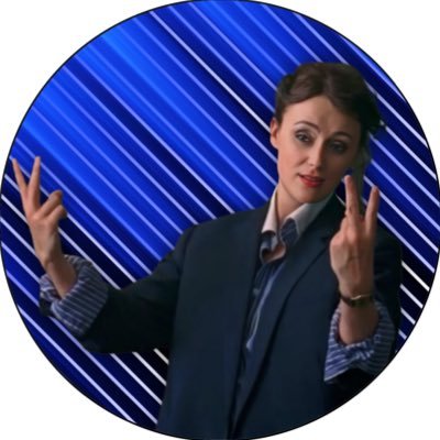 Helen aka Miss Bolly Knickers 😉🩷