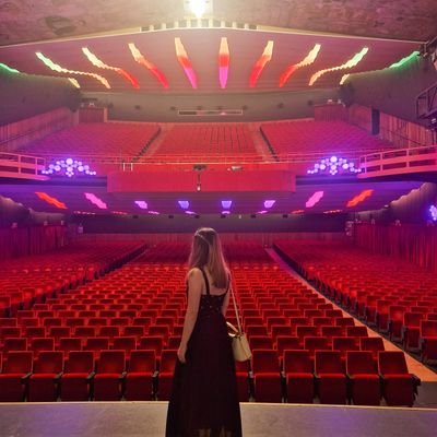 V@lentin@💫🐦‍🔥