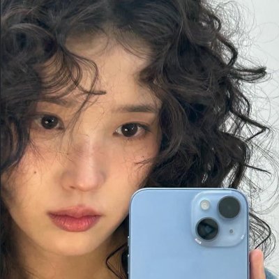 ✿ 𝚈𝚄𝙼𝙸 ⋆˚