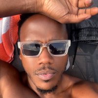 POLITICALLY INTO CRASS🥂