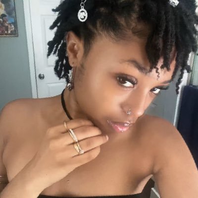 lonelystar ⭒🎤🎧