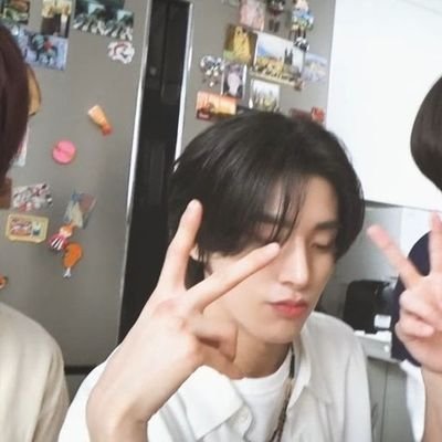 연잎𓂃 ࣪˖ ִֶָ