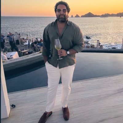 The Wedding Attendee Guy from Nashville™️, JD/MBA