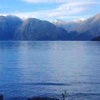 la lucha continua contra los ricos y poderosos